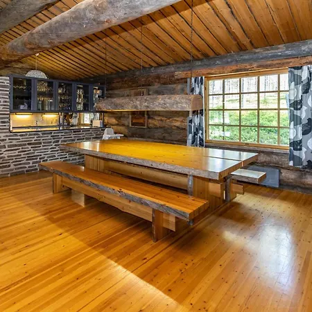 Villihanhi By Interhome Loma-asunnot